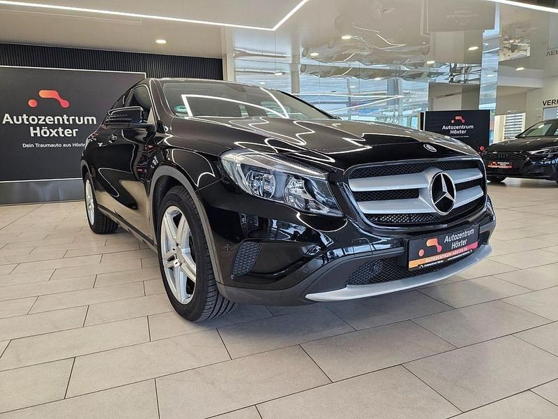 Gebraucht Mercedes GLA180 122 PS (89 kW) 2016 Schwarz SUV