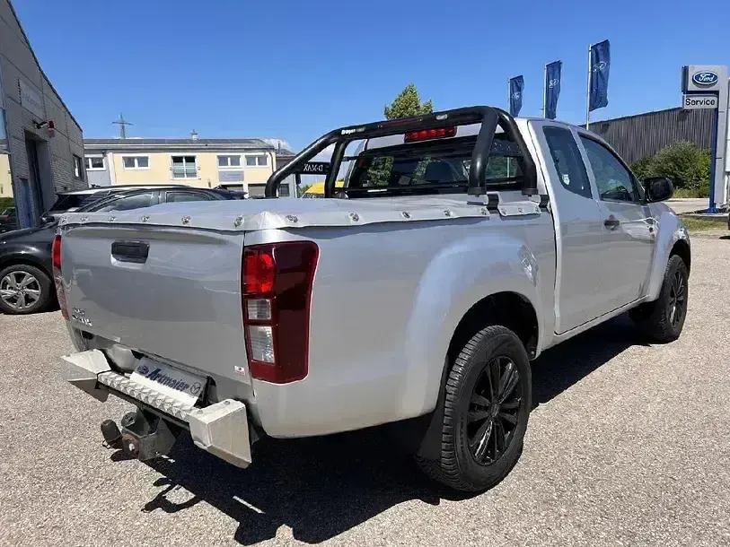 Gebraucht Isuzu D-Max 163 PS (119 kW) 2019 Silber SUV
