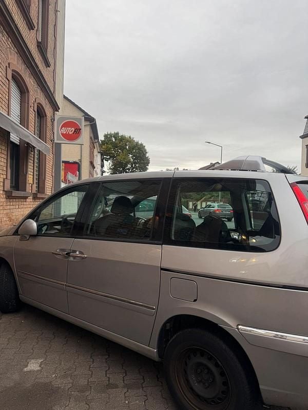 Grau Gebraucht 2010 Citroën C8 Van / Kleinbus | 3.300 € (Etwas zu teuer) - Bild 1/4