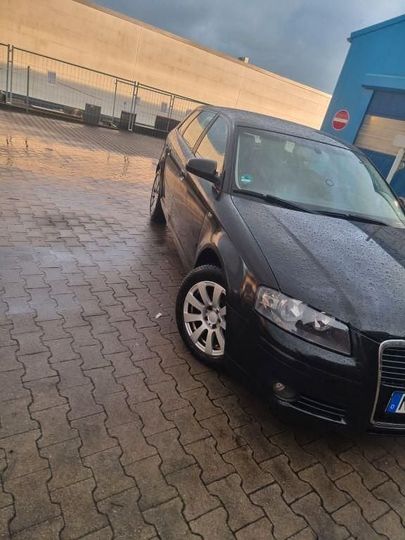Gebraucht Audi A3 Attraction 140 PS (102 kW) 2007 Schwarz Kleinwagen