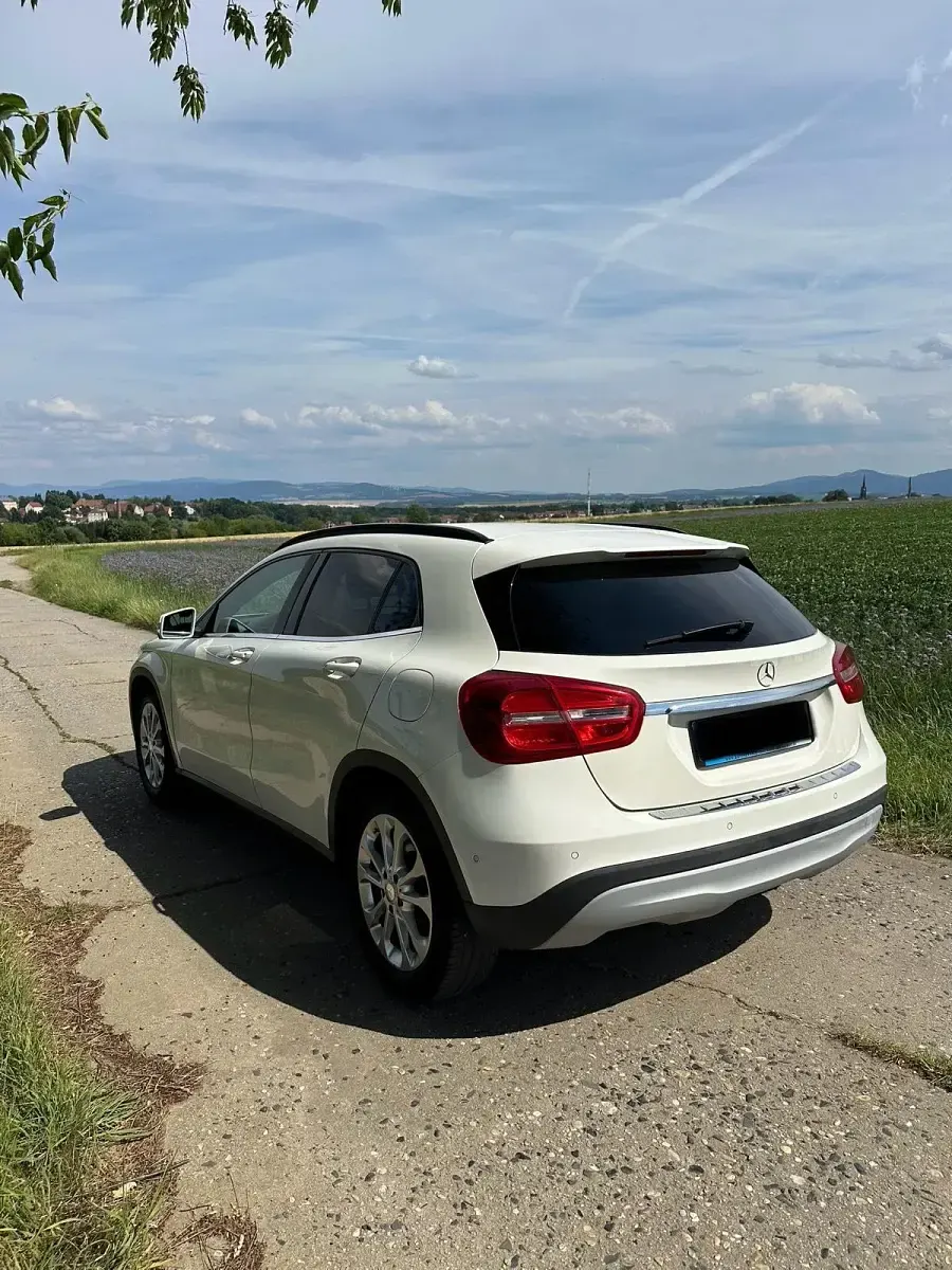 Gebraucht Mercedes GLA200 156 PS (114 kW) 2014 Weiß SUV