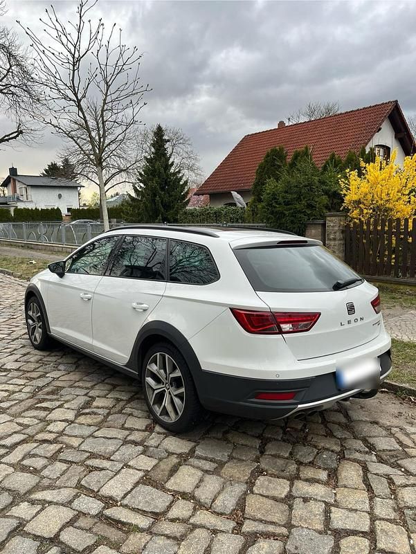 Gebraucht Seat Leon X-Perience 184 PS (135 kW) 2016 Weiß Kombi