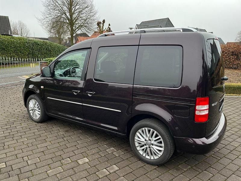 Gebraucht VW Caddy Edition 102 PS (75 kW) 2015 Schwarz Van / Kleinbus