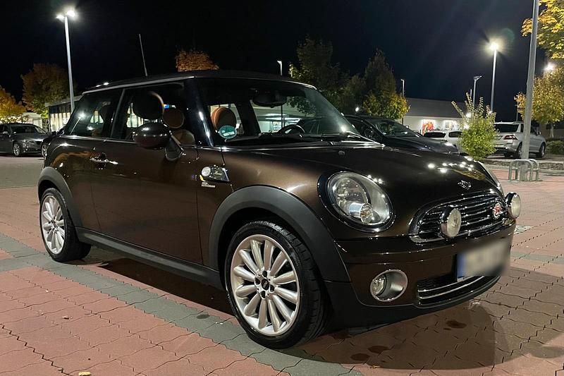 Braun Gebraucht 2010 Mini Cooper Coupé Coupé | 7.300 € - Bild 1/4
