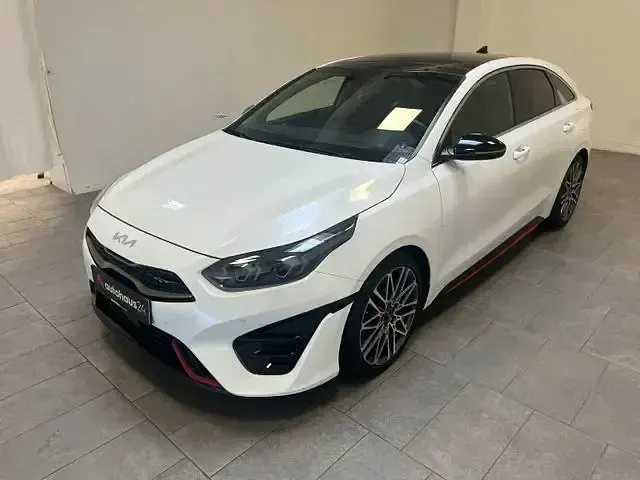 Gebraucht Kia ProCeed GT 204 PS (150 kW) 2023 Weiß Kombi