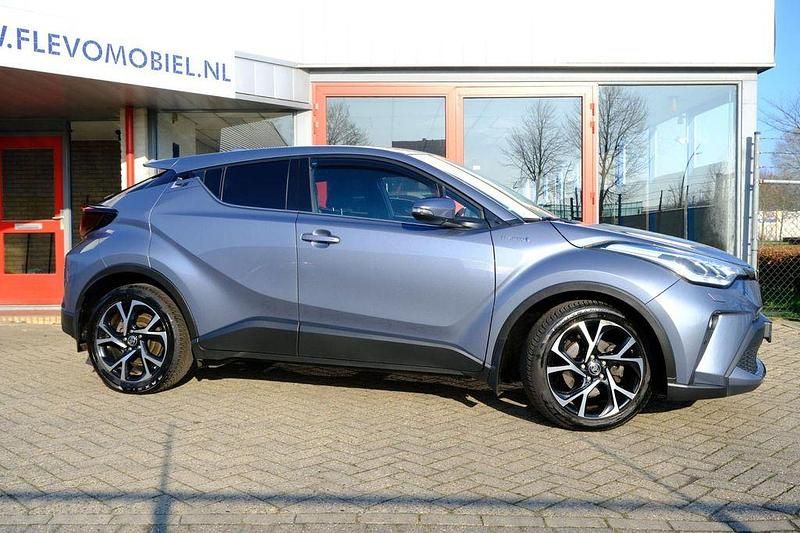 Gebraucht Toyota C-HR Business Edition 98 PS (72 kW) 2021 Grau SUV
