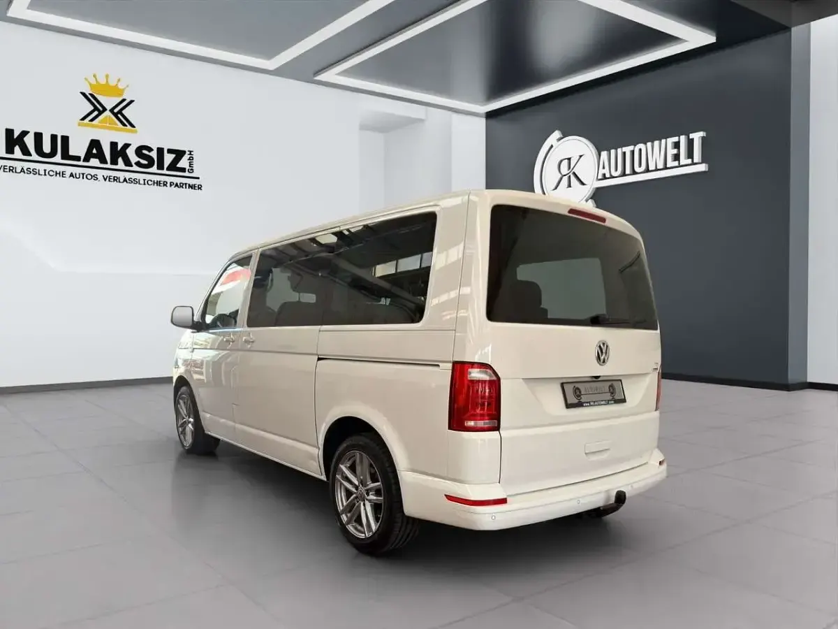 Gebraucht VW Multivan Comfortline 204 PS (150 kW) 2015 Weiß Van / Kleinbus