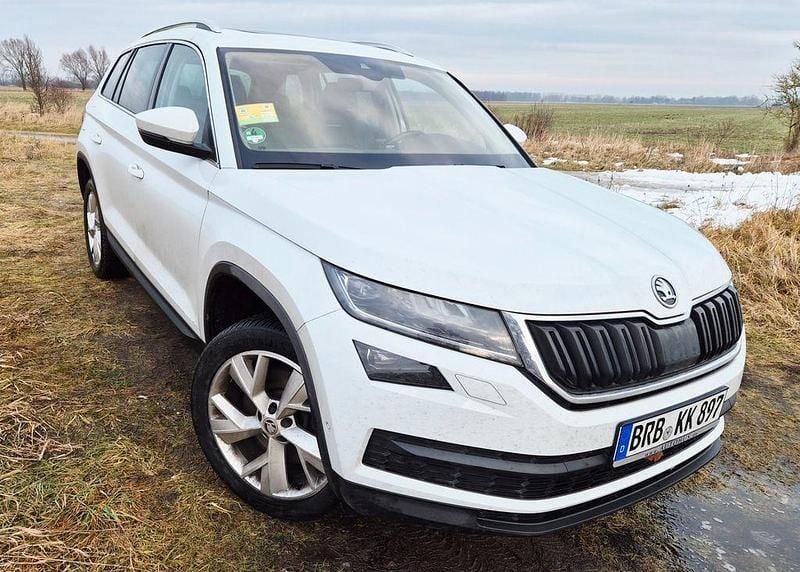 Weiß Gebraucht 2019 Skoda Kodiaq Style SUV | 19.300 € (Guter Preis) - Bild 1/4