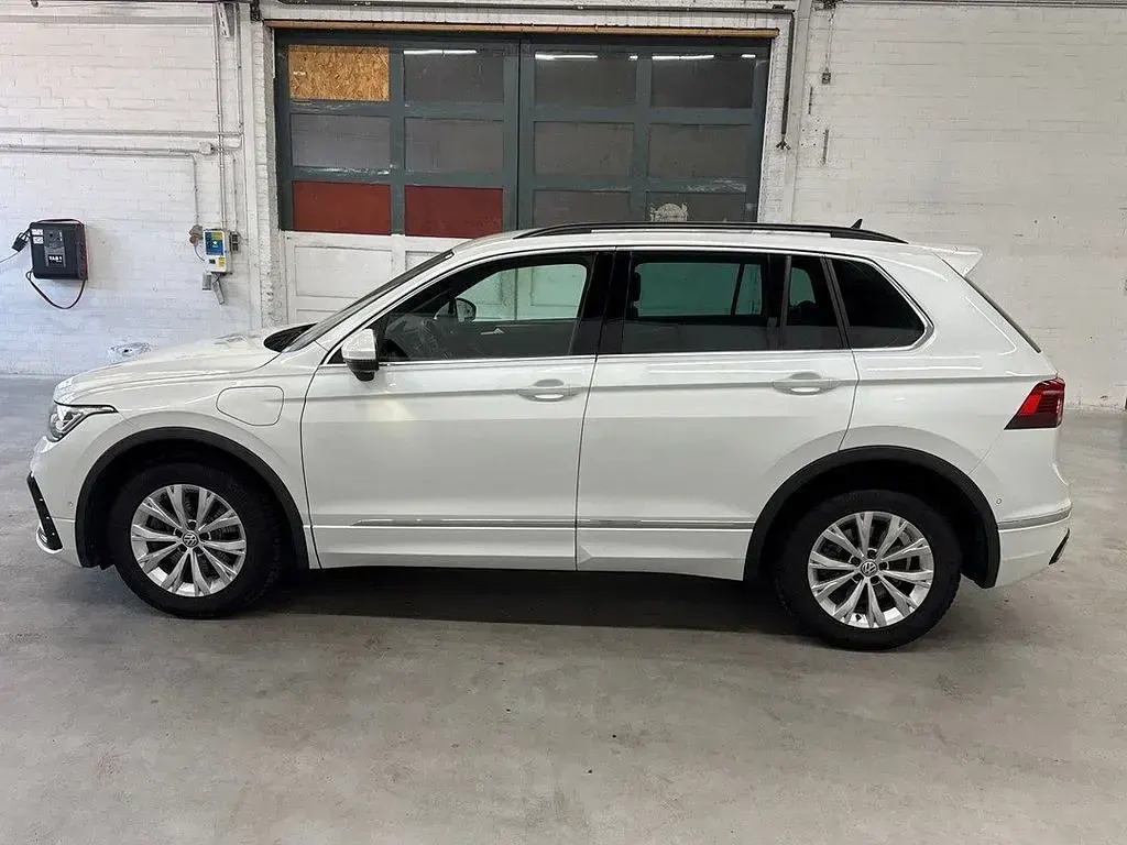 Gebraucht VW Tiguan R-line 245 PS (180 kW) 2021 Weiß SUV