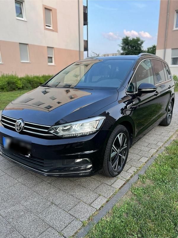 Schwarz Gebraucht 2019 VW Touran IQ Drive Van / Kleinbus | 15.800 € (Guter Preis) - Bild 1/4