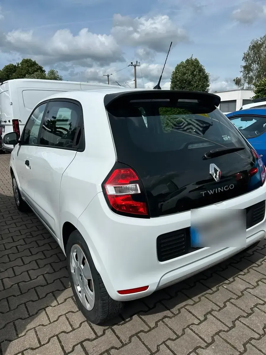 Gebraucht Renault Twingo 70 PS (51 kW) 2016 Weiß Kleinwagen