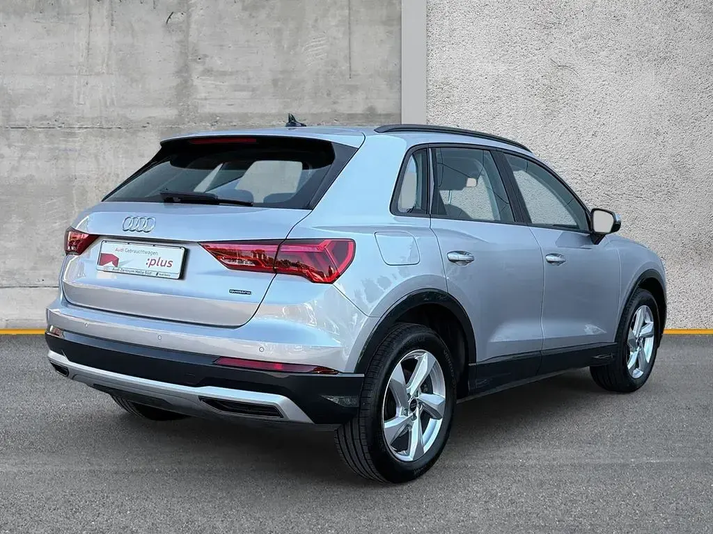 Gebraucht Audi Q3 Advanced 190 PS (139 kW) 2023 Silber SUV
