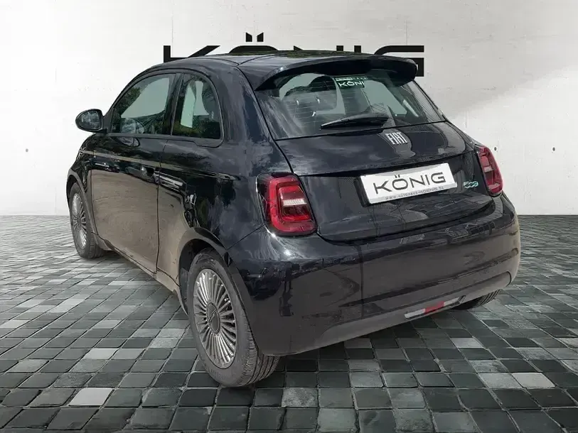 Gebraucht Fiat 500e 86 kW (118 PS) 2024 Schwarz Kleinwagen