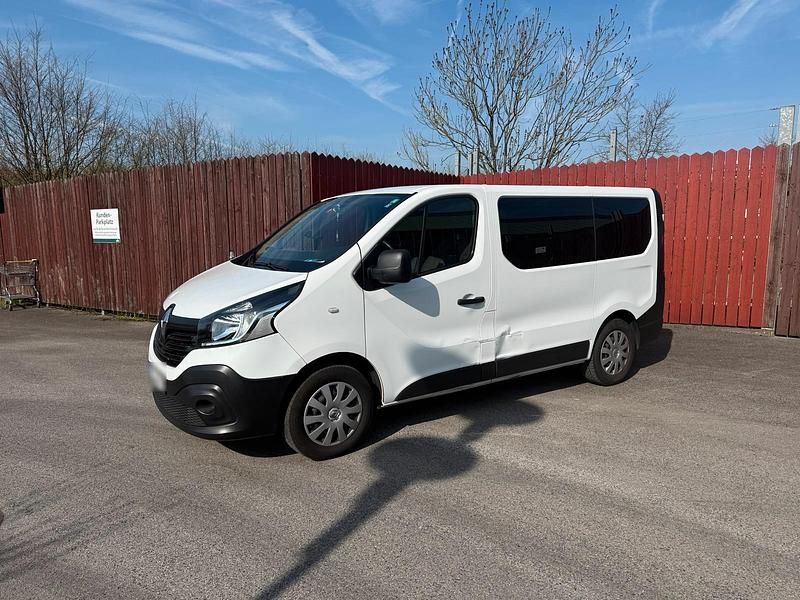 Second-hand Renault Traffic 2018 Alb Monovolum