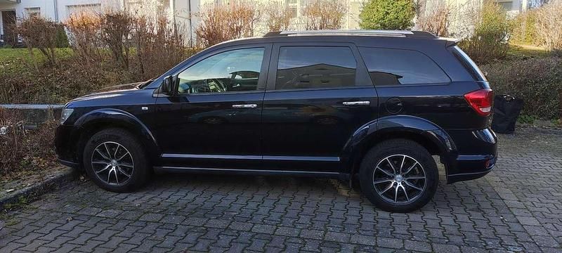 Gebraucht Fiat Freemont Lounge 170 PS (125 kW) 2012 Blau SUV