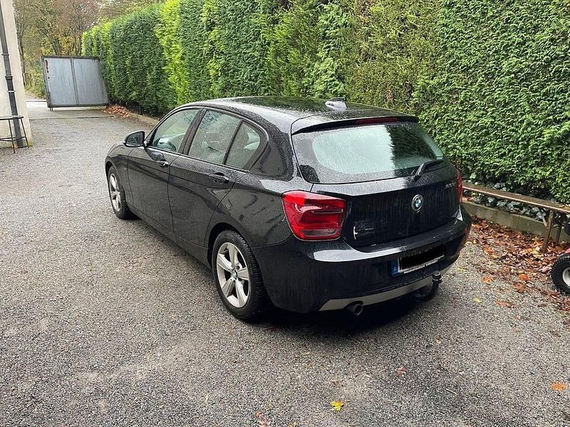 Gebraucht BMW 120 Sport Line 184 PS (135 kW) 2012 Schwarz Kleinwagen