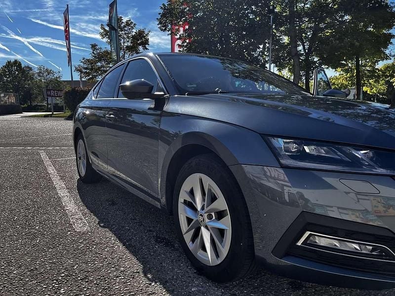 Second-hand Skoda Octavia First Edition 116 CP (85 kW) 2020 Gri Berlinǎ