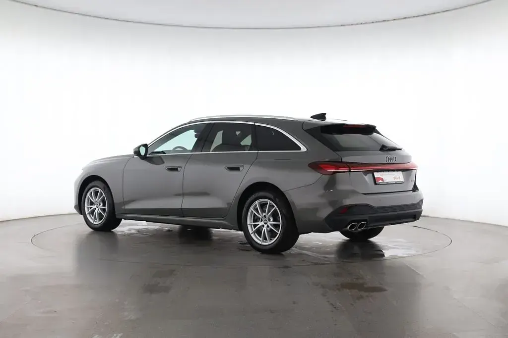 Gebraucht Audi A5 Comfort 204 PS (150 kW) 2025 Chronosgrau Kombi