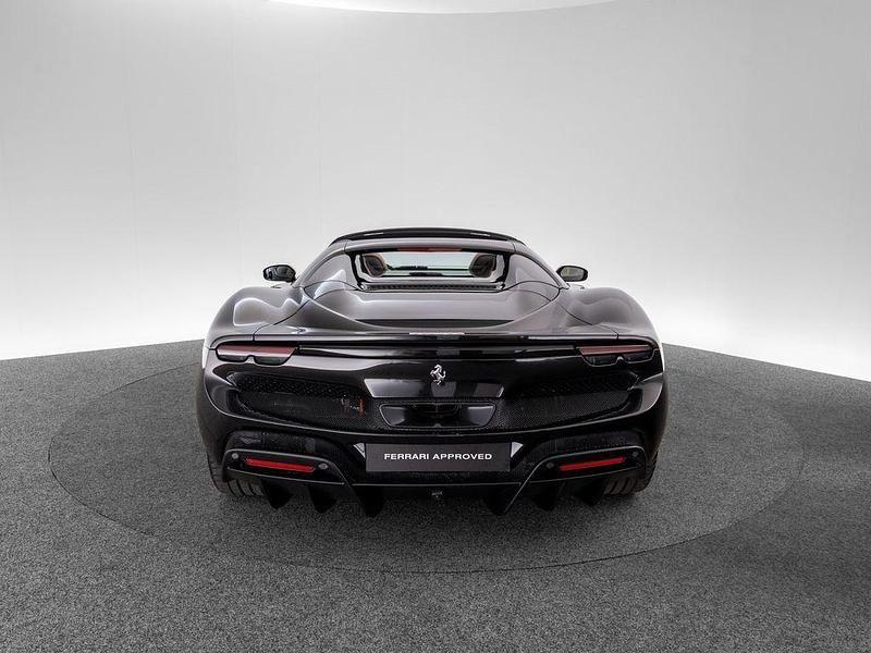 Gebraucht Ferrari 296 829 PS (609 kW) 2024 Nero daytona Cabrio