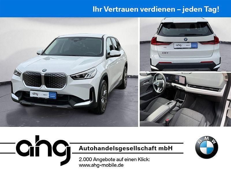 Gebraucht BMW iX1 Performance 230 kW (313 PS) 2023 Alpinweiß uni SUV