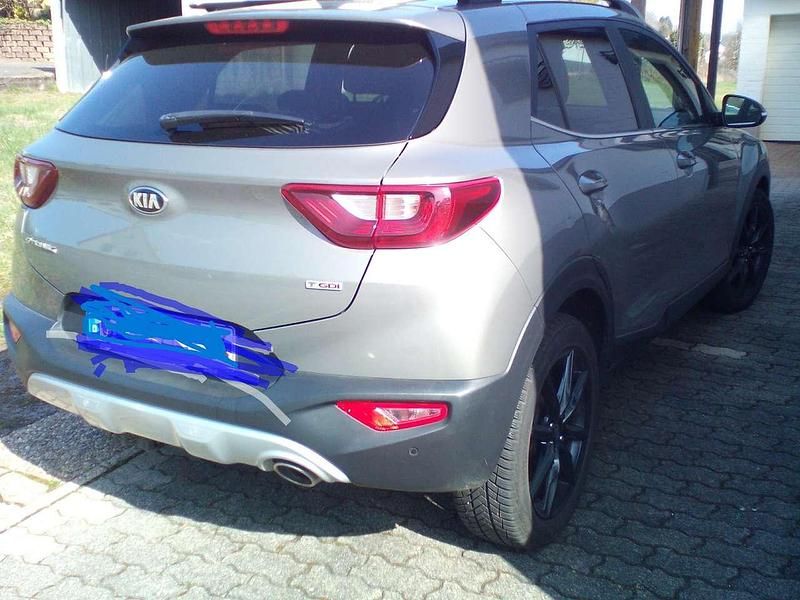 Gebraucht Kia Stonic 120 PS (88 kW) 2019 Grau SUV