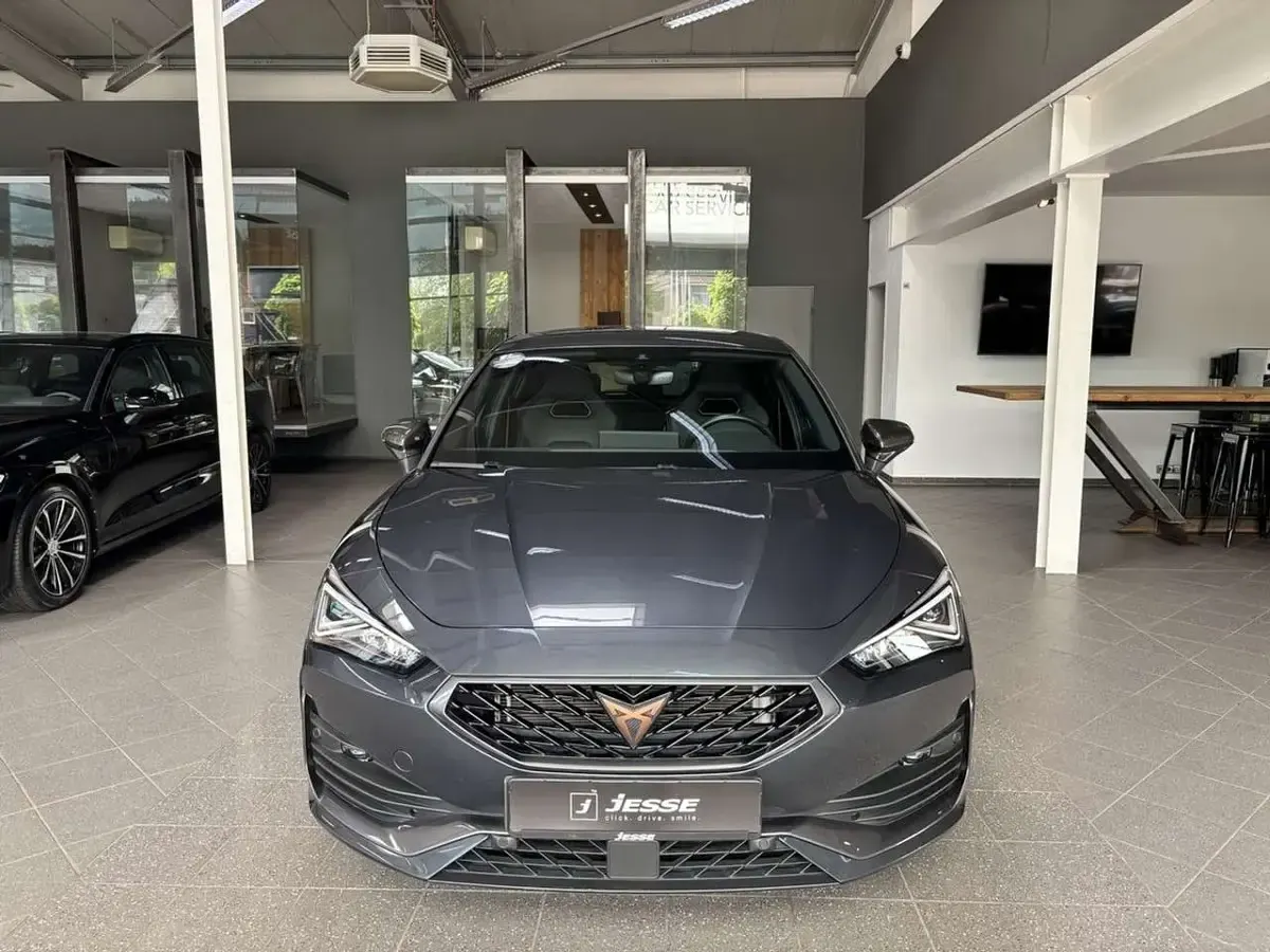Gebraucht Cupra Leon 150 PS (110 kW) 2024 Other Limousine