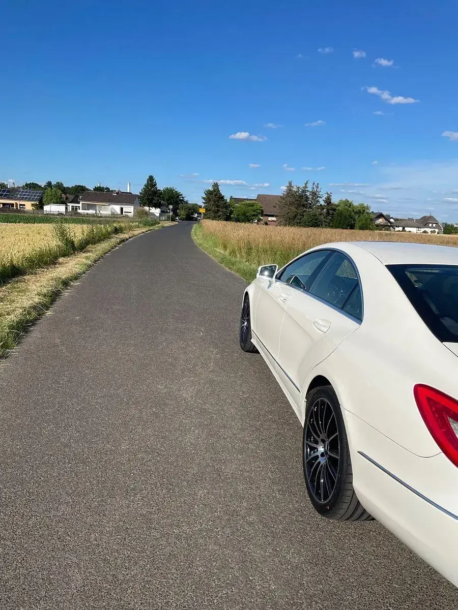 Gebraucht Mercedes CLS350 265 PS (194 kW) 2012 Weiß Coupé