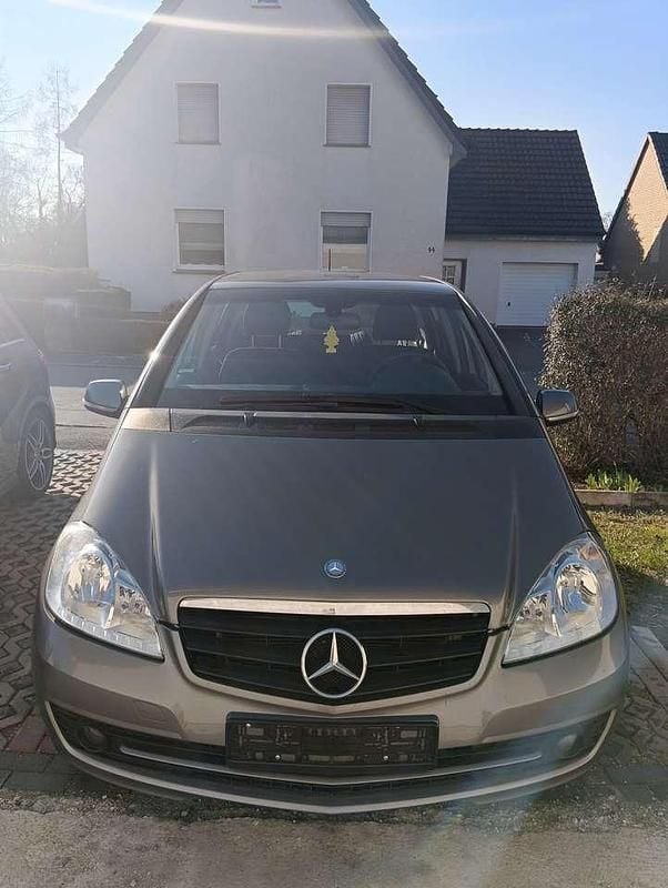Gebraucht Mercedes A150 95 PS (69 kW) 2008 Grau Kleinwagen