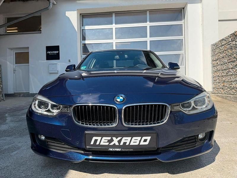 Używany BMW 320 184 KM (135 kW) 2014 Niebieski Sedan/Limuzyna