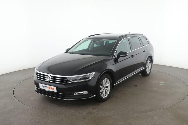 Schwarz Gebraucht 2019 VW Passat Comfortline Kombi | 20.180 € (Fairer Preis) - Bild 1/3