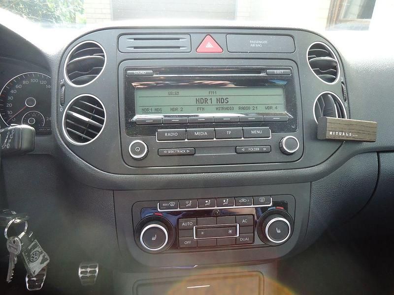 Gebraucht VW Golf Plus Cross Style 80 PS (58 kW) 2011 Grau Van / Kleinbus