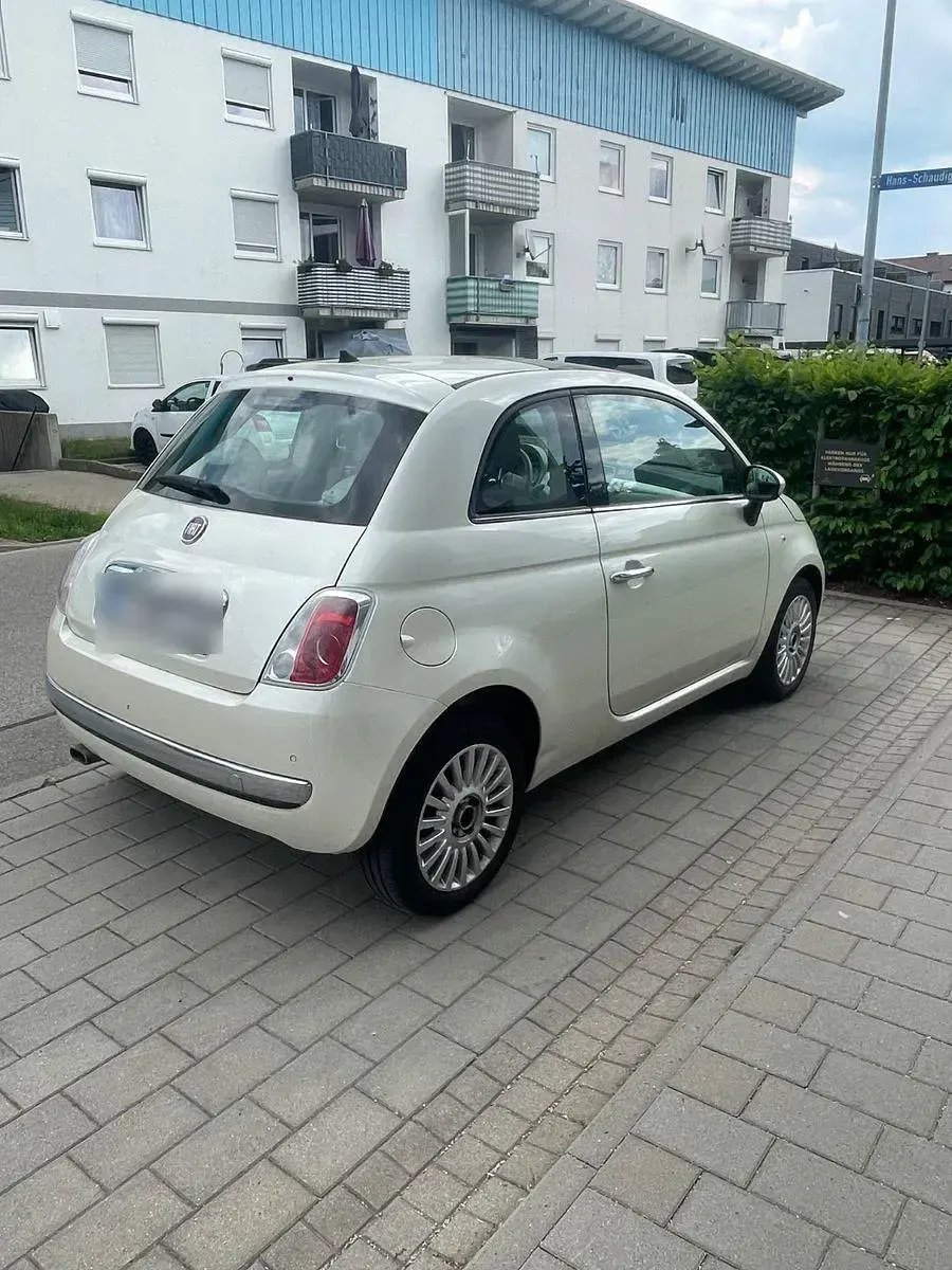 Gebraucht Fiat 500 69 PS (50 kW) 2013 Weiß Kleinwagen