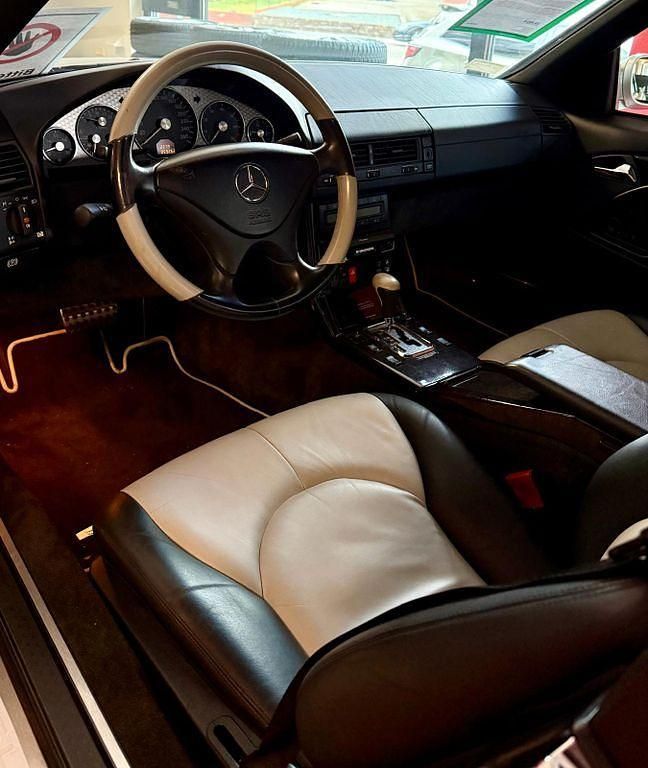 Gebraucht Mercedes SL500 306 PS (225 kW) 2002 Silber Cabrio