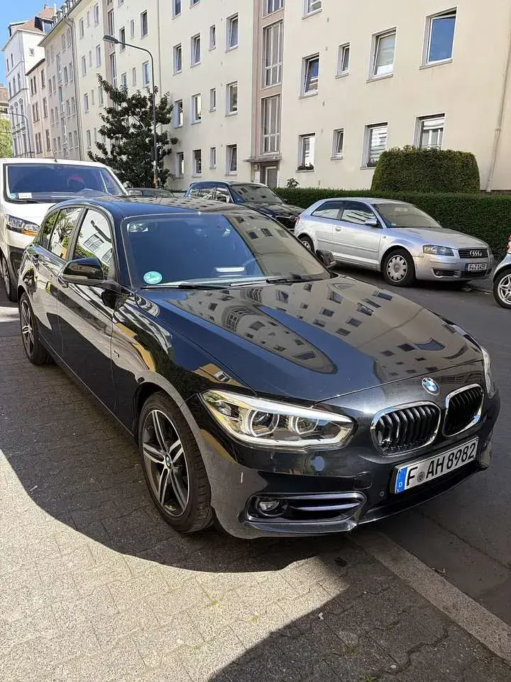 Gebraucht BMW 118 Sport Line 136 PS (100 kW) 2017 Schwarz Kleinwagen