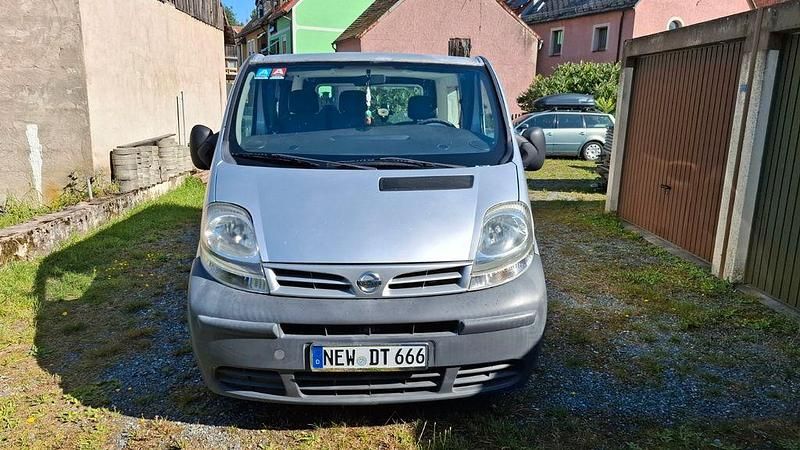 Grau Gebraucht 2006 Nissan Primastar Van / Kleinbus | 5.500 € - Bild 1/4