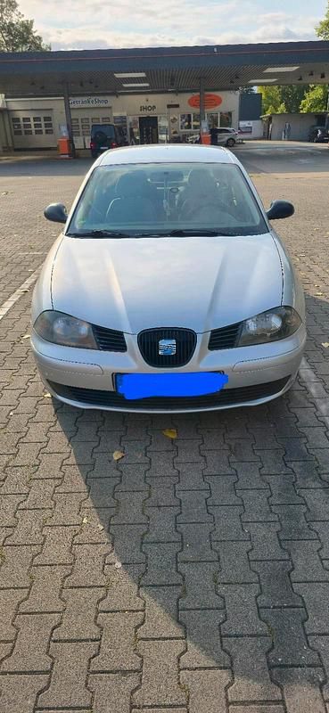 Silber Gebraucht 2003 Seat Ibiza Kleinwagen | 1.400 € (Fairer Preis) - Bild 1/4