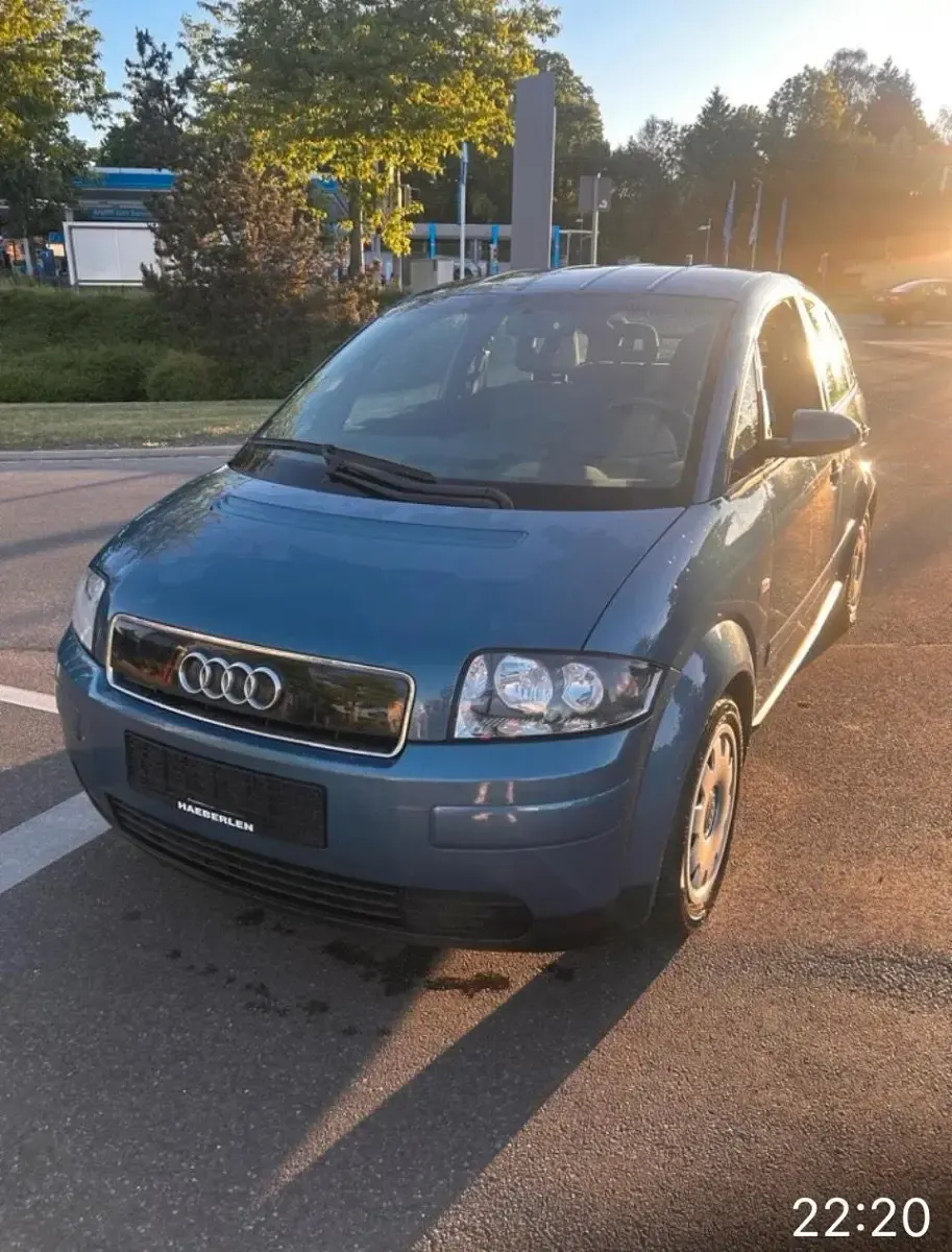 Gebraucht Audi A2 75 PS (55 kW) 2003 Blau Kleinwagen