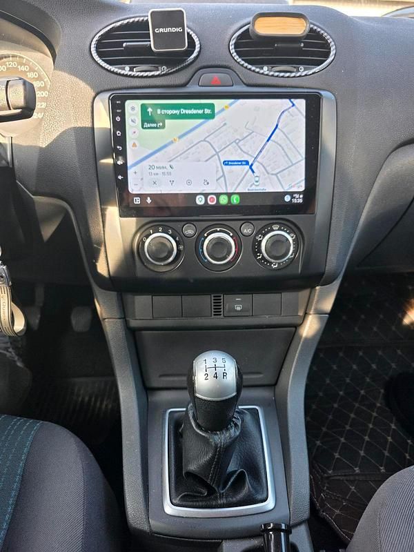 Gebraucht Ford Focus 100 PS (73 kW) 2006 Silber Limousine