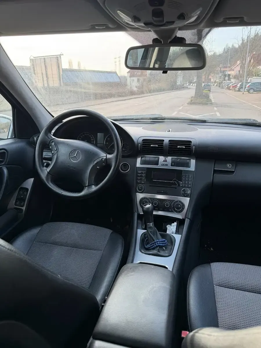 Gebraucht Mercedes C230 Avantgarde 204 PS (150 kW) 2006 Silber Limousine