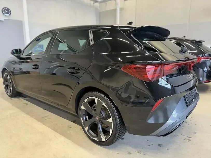 Gebraucht Cupra Leon 150 PS (110 kW) 2025 Schwarz Limousine