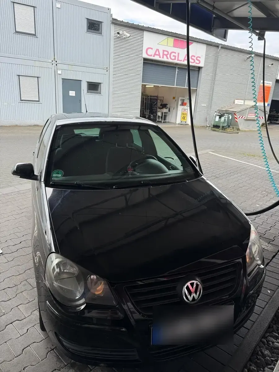 Gebraucht VW Polo 60 PS (44 kW) 2009 Schwarz Kleinwagen