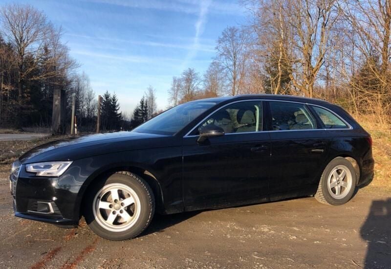 Schwarz Gebraucht 2017 Audi A4 Sport Kombi | 18.200 € (Fairer Preis) - Bild 1/4