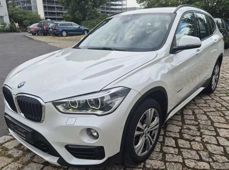 Weiß Gebraucht 2017 BMW X1 Sport Line SUV | 17.990 € (Superpreis) - Bild 1/2
