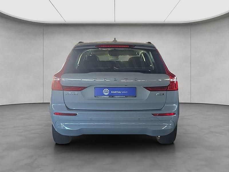Gebraucht Volvo XC60 Core 250 PS (183 kW) 2024 Grau SUV