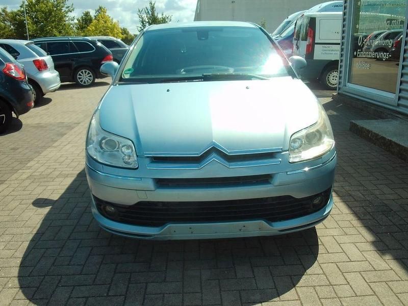 Grau Gebraucht 2005 Citroën C4 Exclusive Limousine | 1.800 € (Fairer Preis) - Bild 1/4