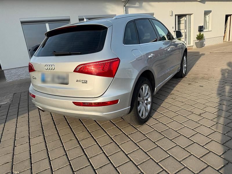 Gebraucht Audi Q5 170 PS (125 kW) 2009 Silber SUV
