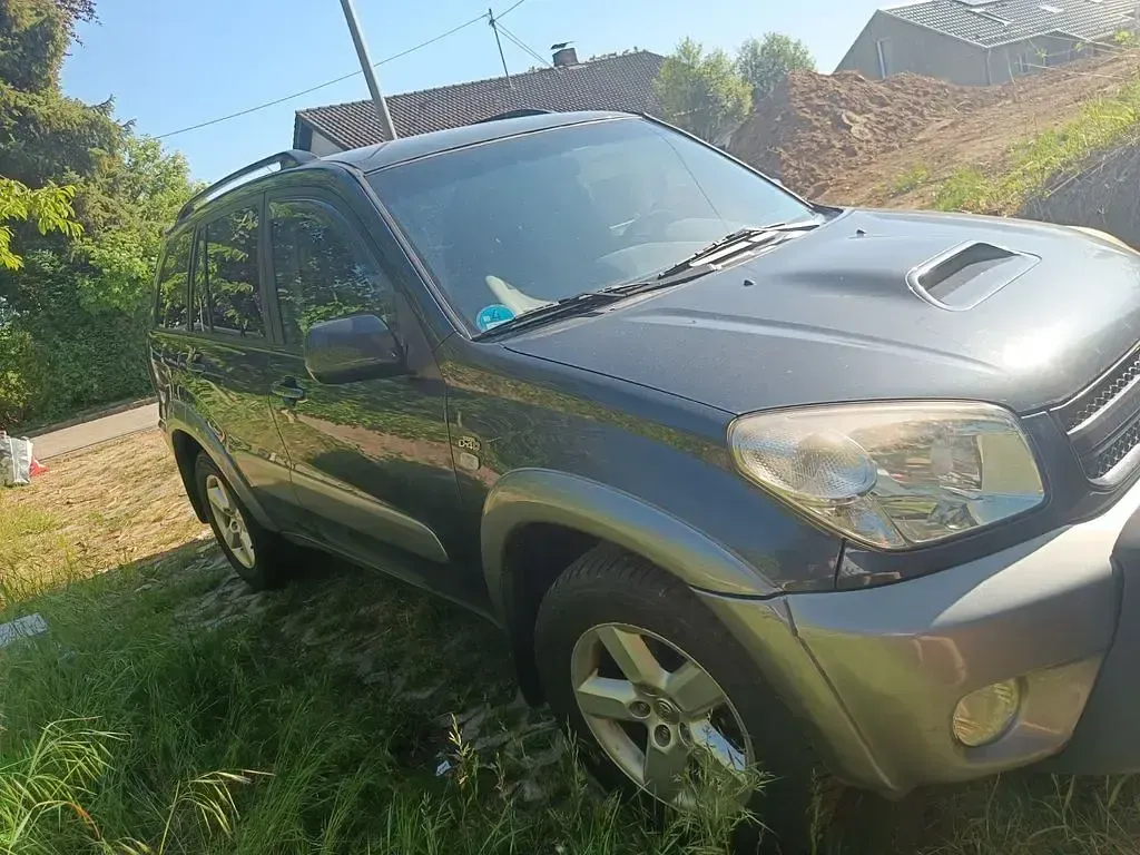 Gebraucht Toyota RAV4 116 PS (85 kW) 2005 Grau SUV