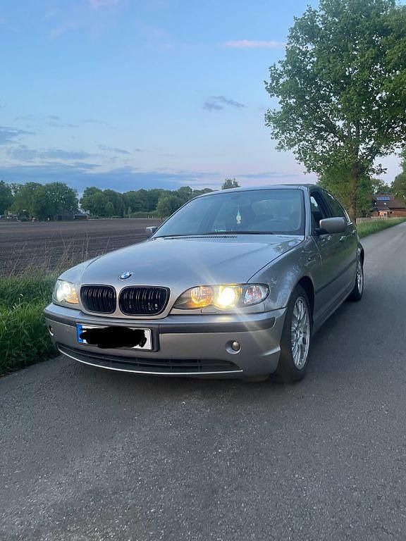 Gebraucht 2003 BMW 318 Lifestyle Limousine | 1.700 € (Guter Preis) - Bild 1/4