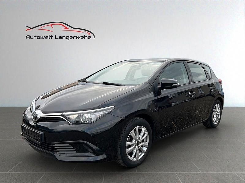 Schwarz Gebraucht 2016 Toyota Auris Cool Limousine | 8.999 € (Guter Preis) - Bild 1/4