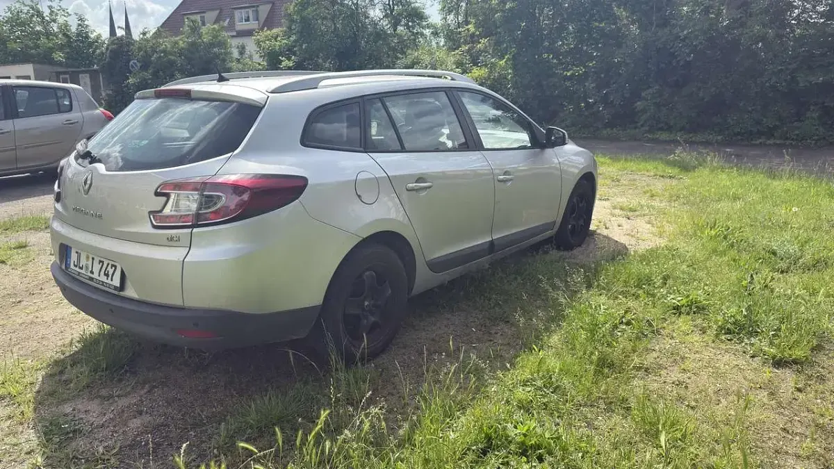 Gebraucht Renault Mégane GrandTour Expression 106 PS (77 kW) 2012 Kombi
